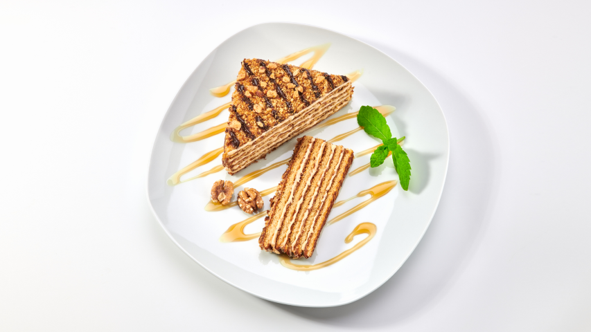Torta al Miele con Noci - Marlenka